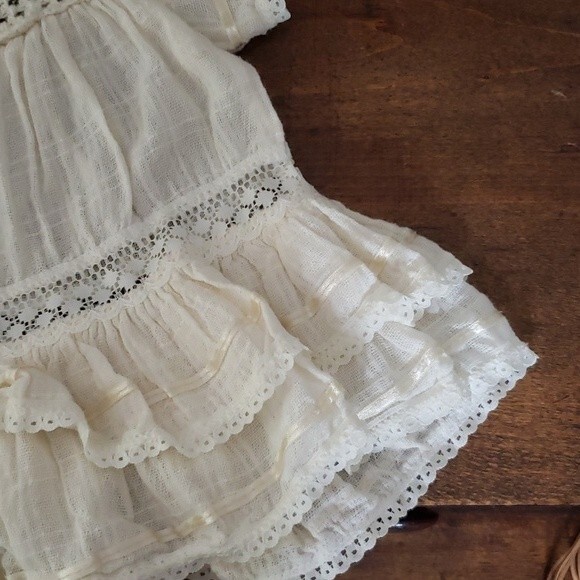 True VINTAGE Baby Girl's Cottagecore Prairie Ivory Crochet Lace Ruffle Dress - Picture 4 of 6